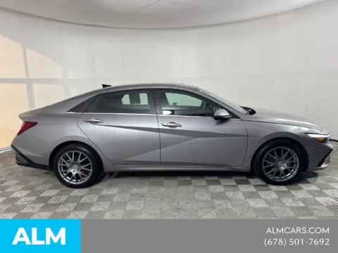 More photos of 2025 Hyundai Elantra SEL Convenience at ALM Mazda South, GA