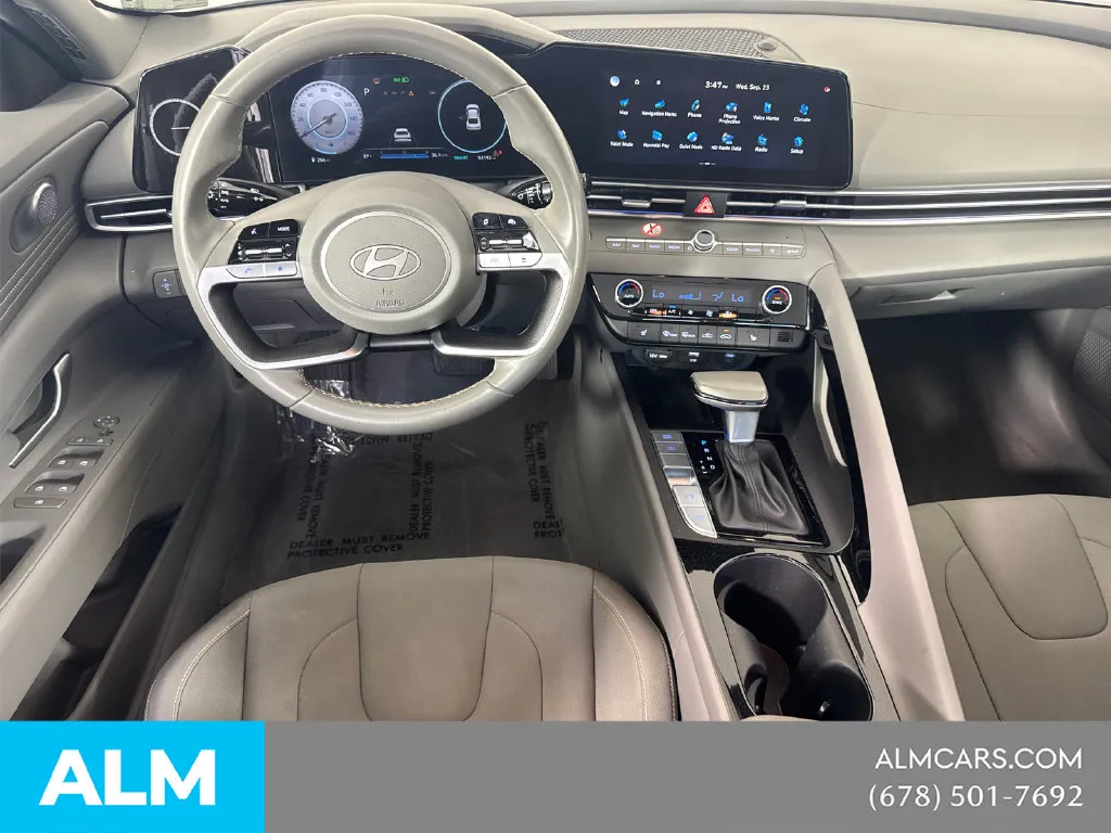 2025 Hyundai Elantra SEL - Photo 25