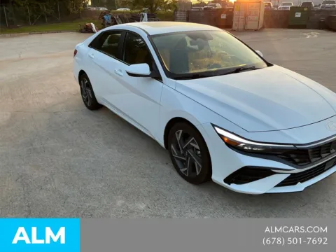 Another view of 2025 Hyundai Elantra SEL Convenience for sale in Morrow, GA at ALM Mazda South