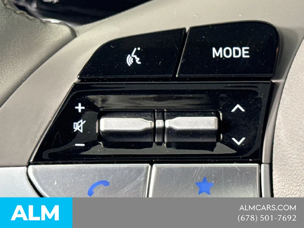 2025 Hyundai Elantra SEL - Photo 27