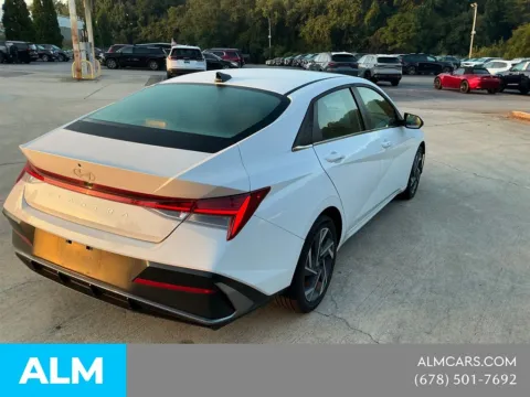 More photos of 2025 Hyundai Elantra SEL Convenience at ALM Mazda South, GA