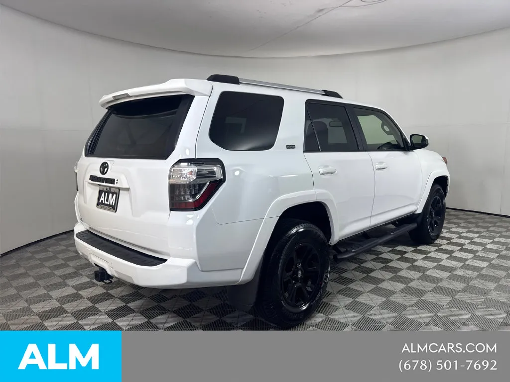 2024 Toyota 4Runner SR5 - Photo 5