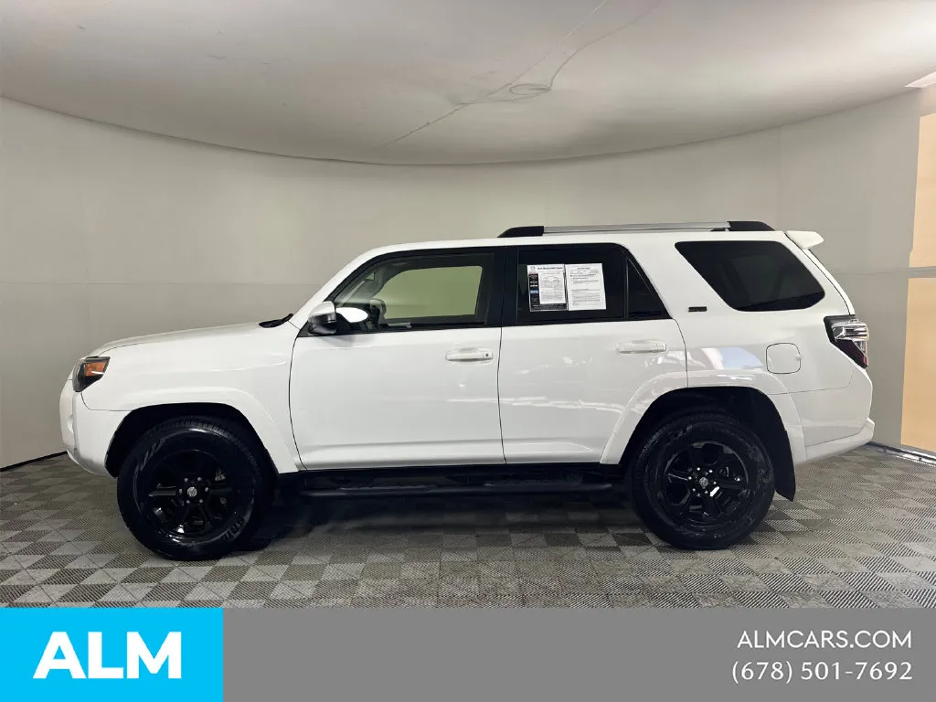 2024 Toyota 4Runner SR5 - Photo 10