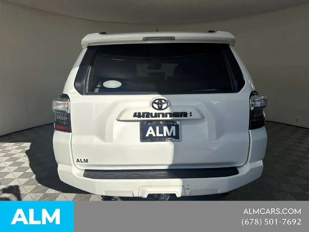 2024 Toyota 4Runner SR5 - Photo 7