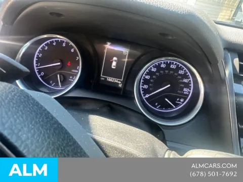 Photos of 2018 Toyota Camry SE for sale in Morrow, GA at ALM Mazda South