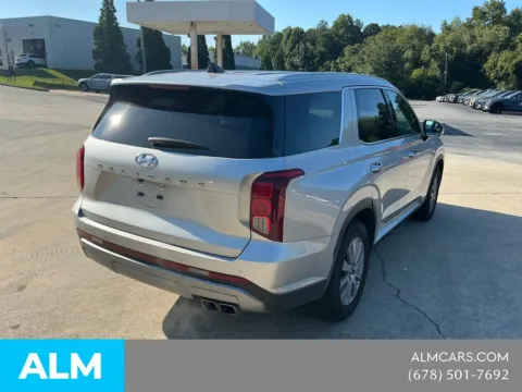 More photos of 2025 Hyundai Palisade SEL at ALM Mazda South, GA