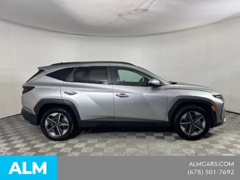 More photos of 2025 Hyundai Tucson SEL at ALM Mazda South, GA