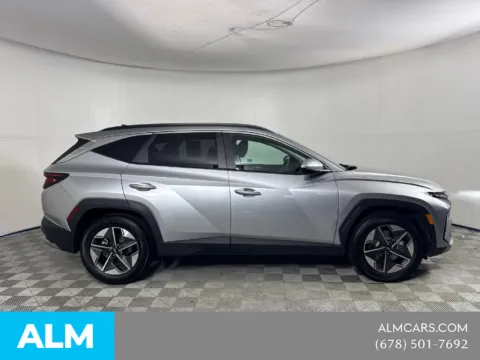 More photos of 2025 Hyundai Tucson SEL at ALM Mazda South, GA