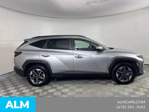 More photos of 2025 Hyundai Tucson SEL at ALM Mazda South, GA