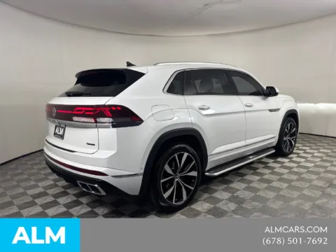 More photos of 2025 Volkswagen Atlas Cross Sport 2.0T SEL Premium R-Line at ALM Mazda South, GA