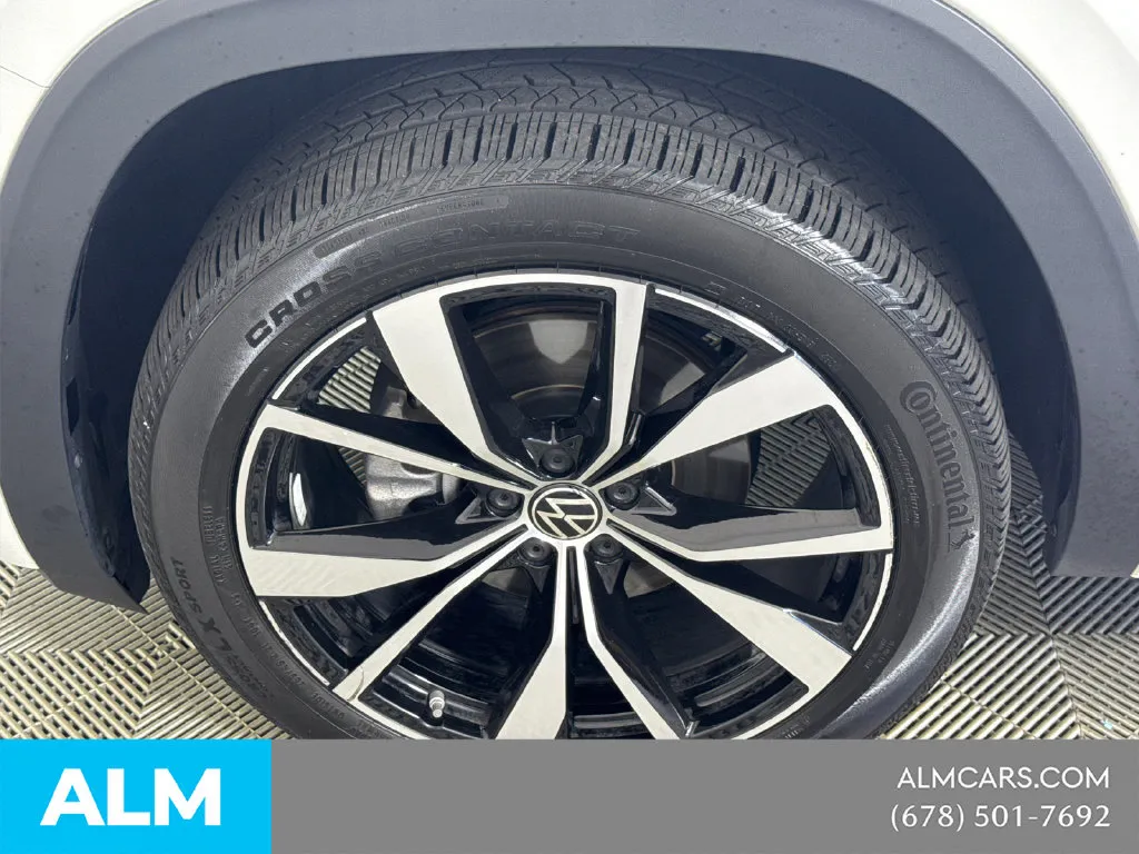 2025 Volkswagen Atlas Cross Sport SEL Premium R-LINE - Photo 14