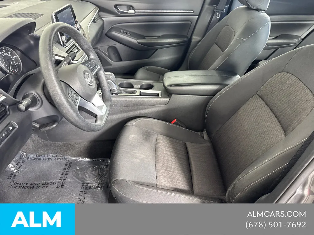 2025 Nissan Altima SV - Photo 11