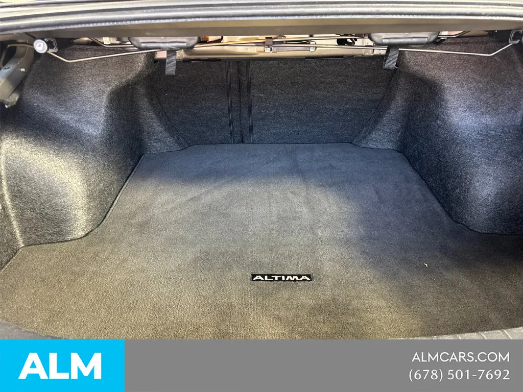 2025 Nissan Altima SV - Photo 21