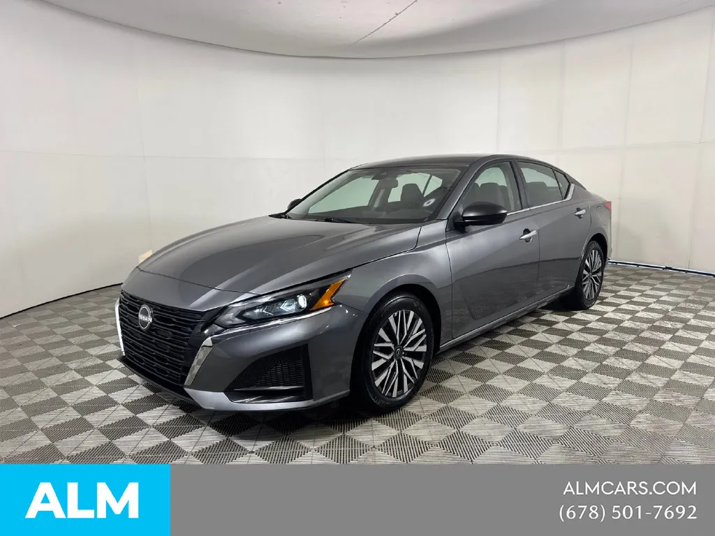 2025 Nissan Altima