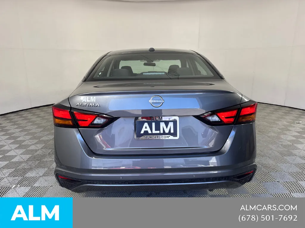 2025 Nissan Altima SV - Photo 7