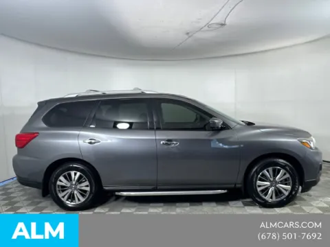 More photos of 2020 Nissan Pathfinder SL at ALM Mazda South, GA
