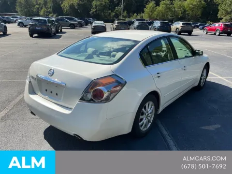 More photos of 2010 Nissan Altima 2.5 at ALM Mazda South, GA