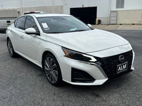 Another view of 2023 Nissan Altima 2.5 SL for sale in Morrow, GA at ALM Mazda South