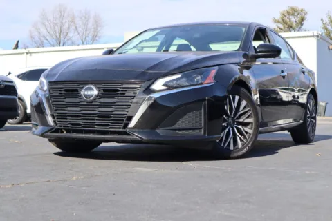 Black 2023 Nissan Altima 2.5 SV for sale in Morrow, GA