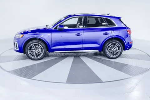 More photos of 2022 Audi Q5 e 55 Premium at ALM Mazda South, GA