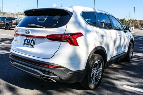 More photos of 2023 Hyundai Santa Fe SE at ALM Mazda South, GA