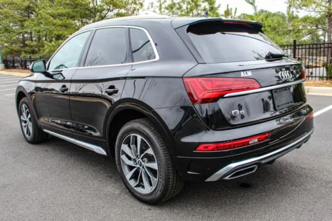 More photos of 2022 Audi Q5 45 S line Prestige at ALM Mazda South, GA