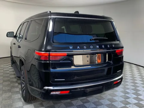 More photos of 2023 Jeep Wagoneer Series II at ALM Mazda South, GA