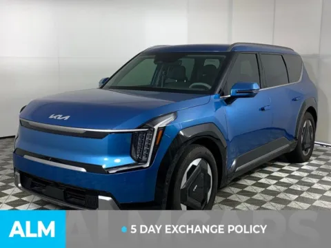 More photos of 2024 Kia EV9 Land at ALM Mazda South, GA