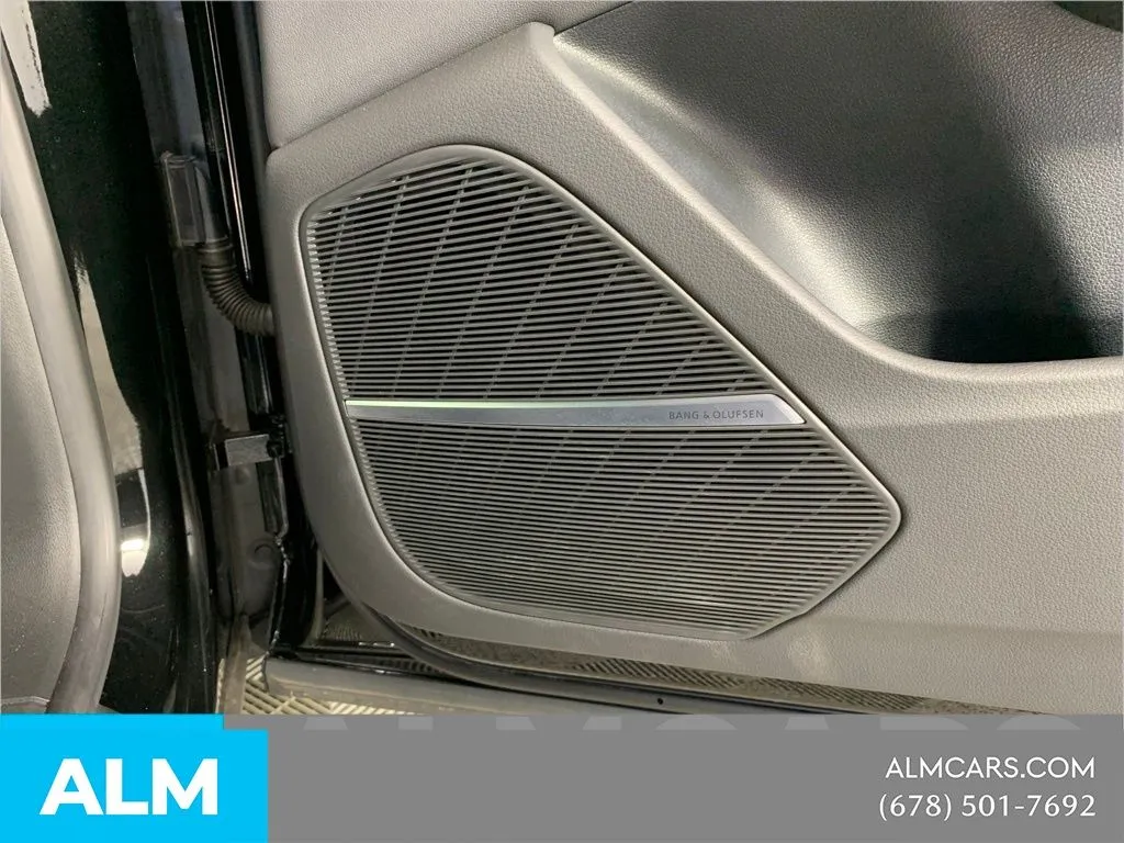 2023 Audi Q8 Premium Plus - Photo 39