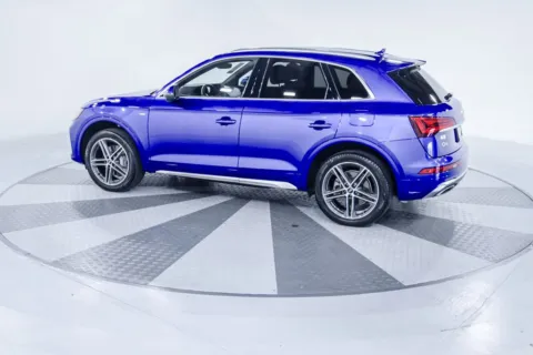 More photos of 2022 Audi Q5 e 55 Premium at ALM Mazda South, GA