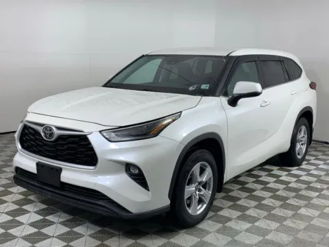 Another view of 2021 Toyota Highlander LE for sale in Morrow, GA at ALM Mazda South