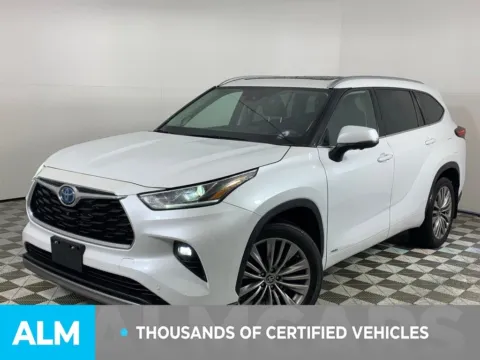 More photos of 2023 Toyota Highlander Hybrid Platinum at ALM Mazda South, GA