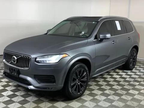 Another view of 2020 Volvo XC90 T6 Momentum for sale in Morrow, GA at ALM Mazda South