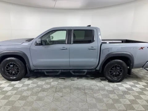 More photos of 2022 Nissan Frontier PRO-X at ALM Mazda South, GA