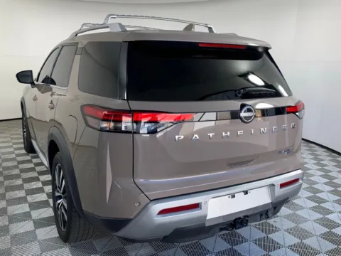 More photos of 2023 Nissan Pathfinder Platinum at ALM Mazda South, GA