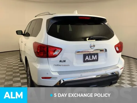 More photos of 2020 Nissan Pathfinder S at ALM Mazda South, GA