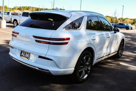 More photos of 2024 Genesis Electrified GV70 Advanced at ALM Mazda South, GA