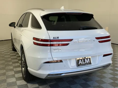 More photos of 2024 Genesis Electrified GV70 Advanced at ALM Mazda South, GA