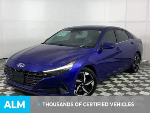 More photos of 2023 Hyundai Elantra Limited at ALM Mazda South, GA