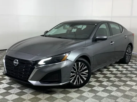 Photos of 2023 Nissan Altima 2.5 SV for sale in Morrow, GA at ALM Mazda South