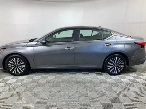More photos of 2023 Nissan Altima 2.5 SV at ALM Mazda South, GA