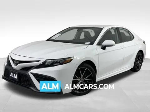 White 2024 Toyota Camry SE for sale in Morrow, GA