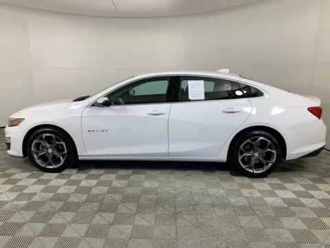 More photos of 2024 Chevrolet Malibu LT at ALM Mazda South, GA