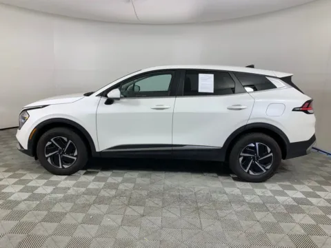 More photos of 2023 Kia Sportage Hybrid LX at ALM Mazda South, GA