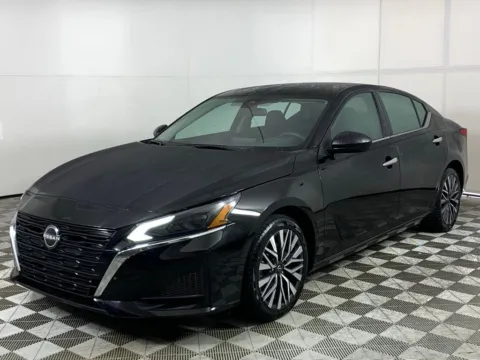 More photos of 2024 Nissan Altima 2.5 SV at ALM Mazda South, GA