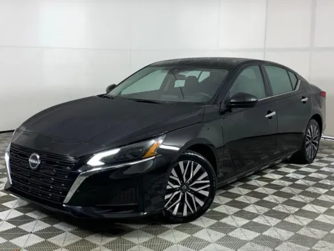 Black 2024 Nissan Altima 2.5 SV for sale in Morrow, GA