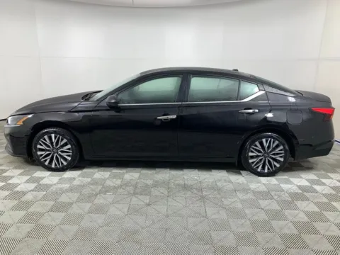 More photos of 2024 Nissan Altima 2.5 SV at ALM Mazda South, GA