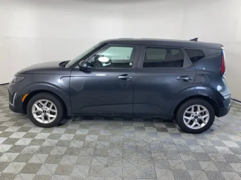 More photos of 2024 Kia Soul LX at ALM Mazda South, GA