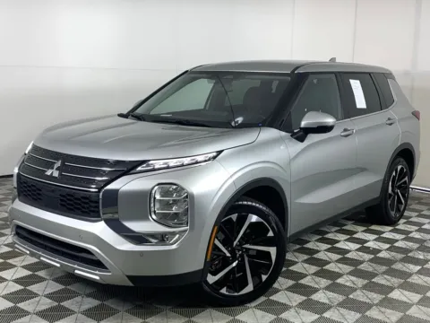 Silver 2024 Mitsubishi Outlander SE for sale in Morrow, GA