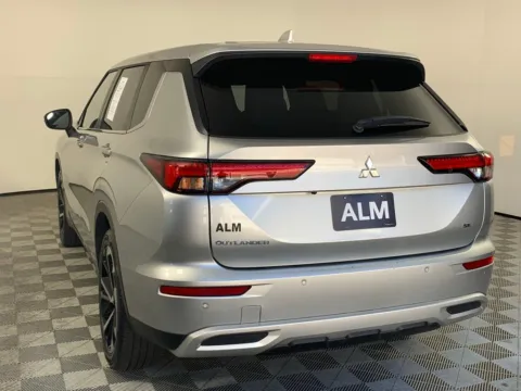 More photos of 2024 Mitsubishi Outlander SE at ALM Mazda South, GA